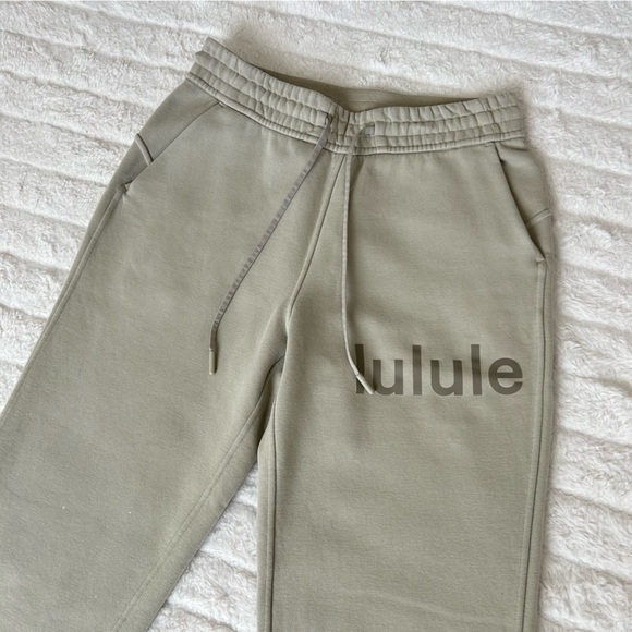 Loungeful High Rise Jogger Graphic *Full Length Size 6 in Raw Linen Stretch Cozy - Picture 4 of 14